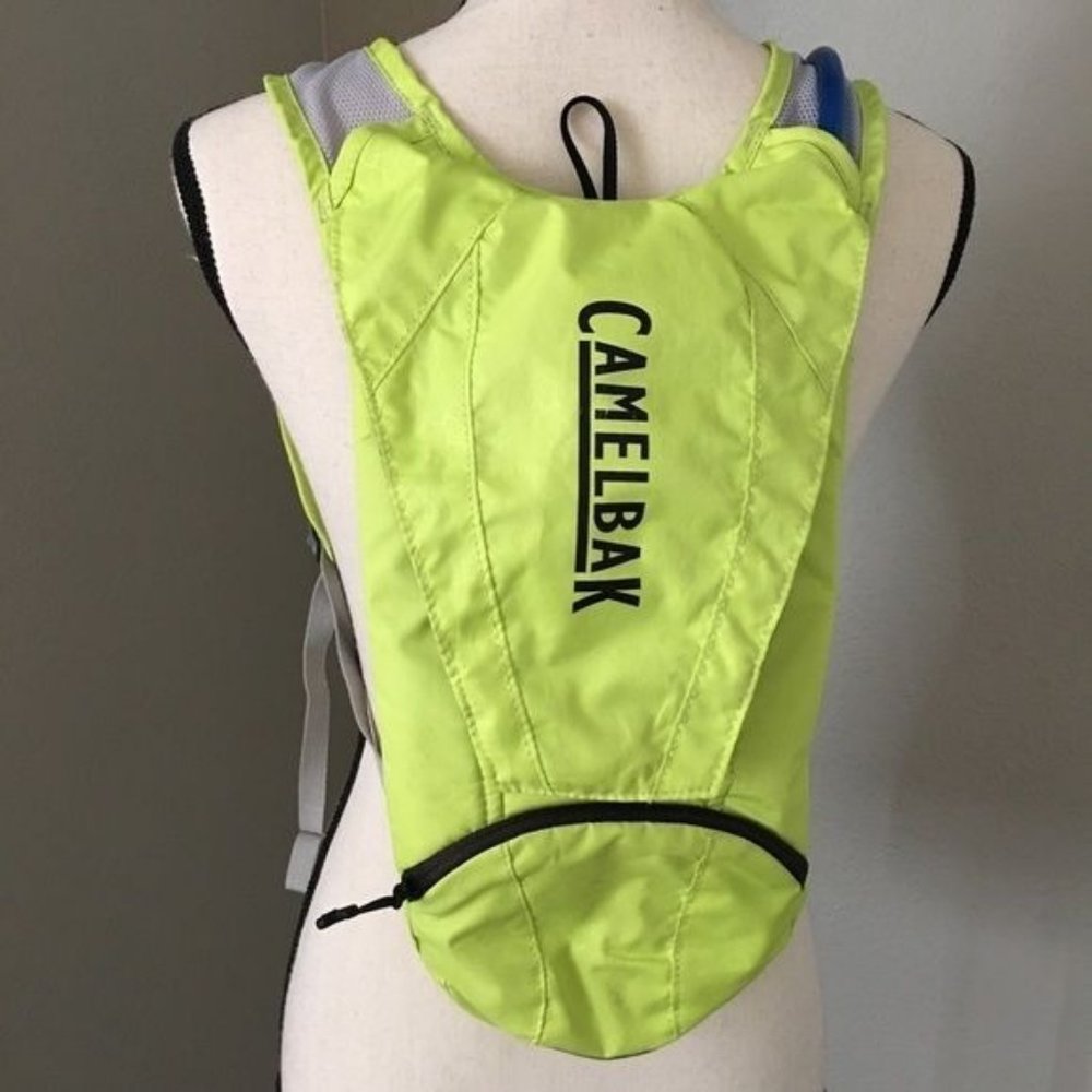 Camelbak Classic Yellow